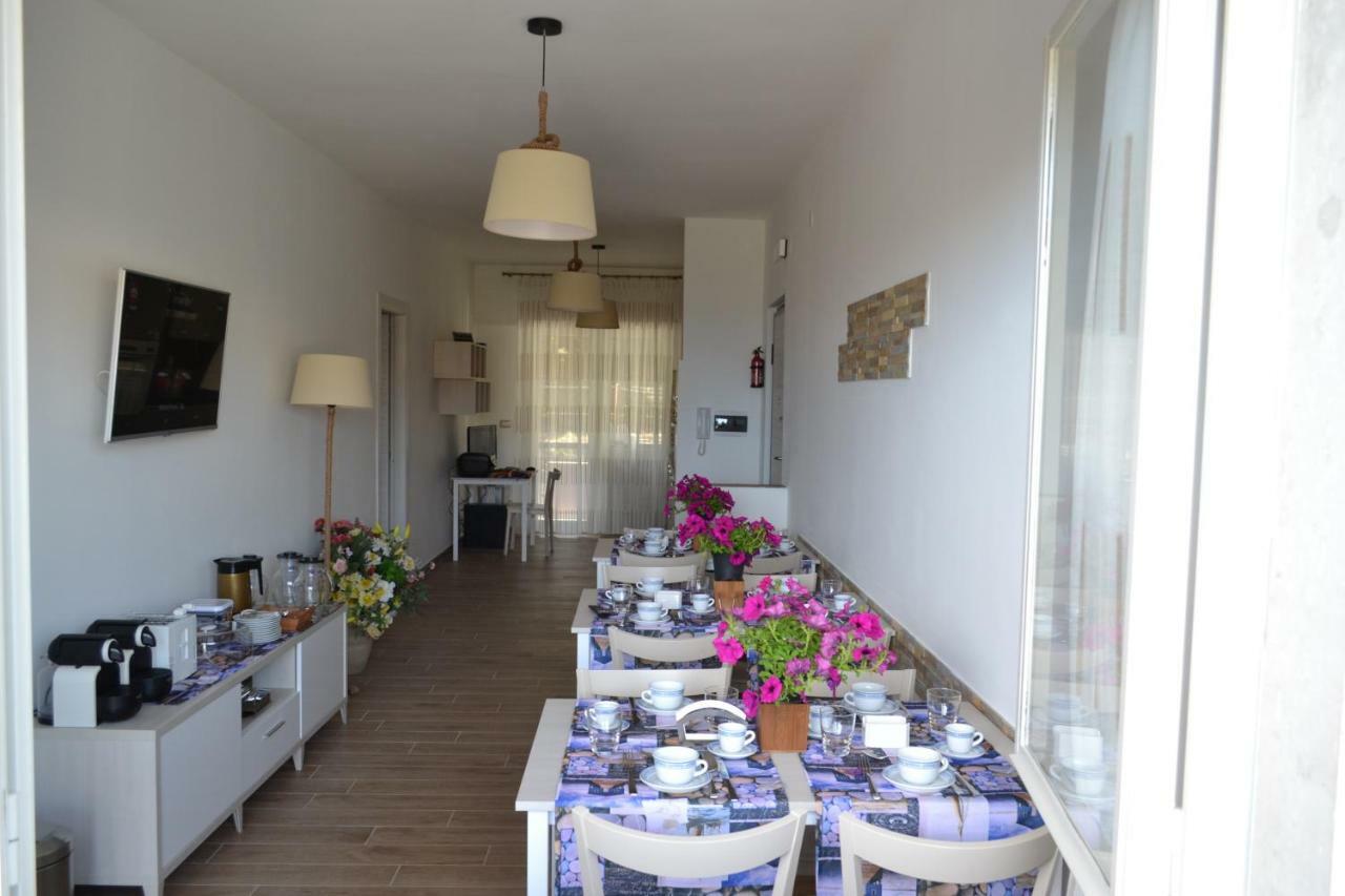 B&B Lineablu Formia Buitenkant foto