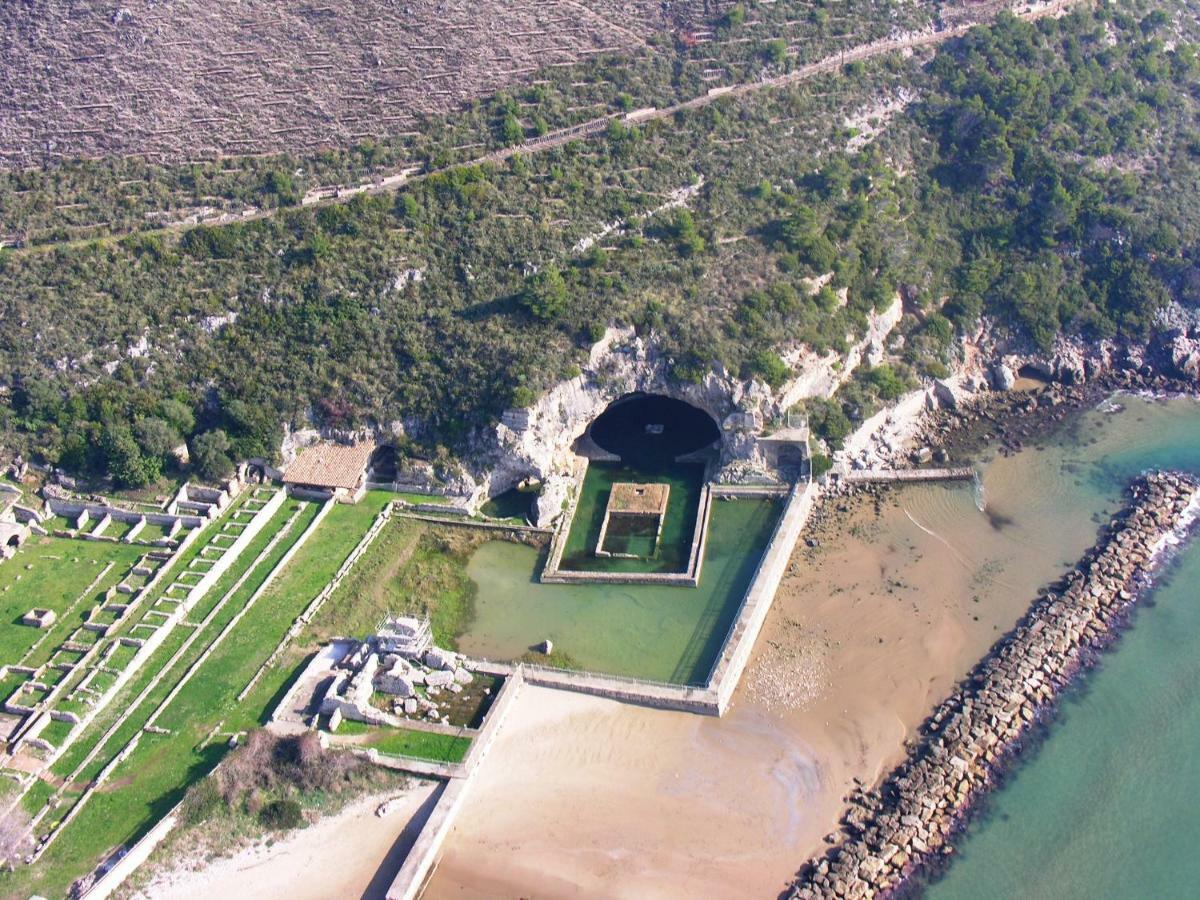 B&B Lineablu Formia Buitenkant foto